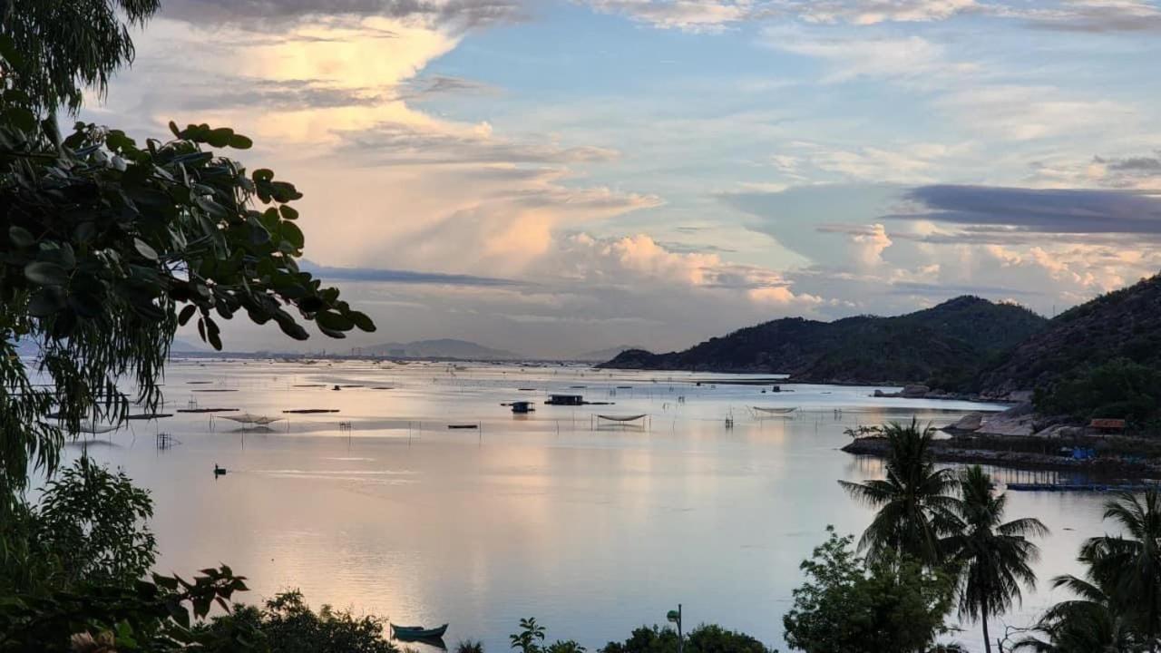Thanh Nhi Homestay Cam Ranh Eksteriør bilde